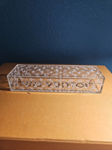 Plastic louis vuitton monogram - louis,