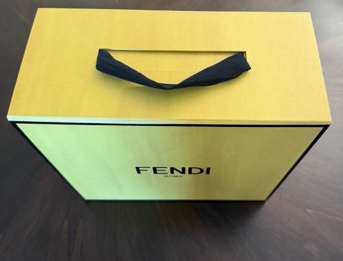 Fendi roma magnetic empty - magnetic,