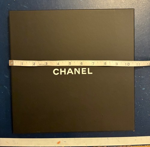 Authentic chanel empty scarf - authentic,